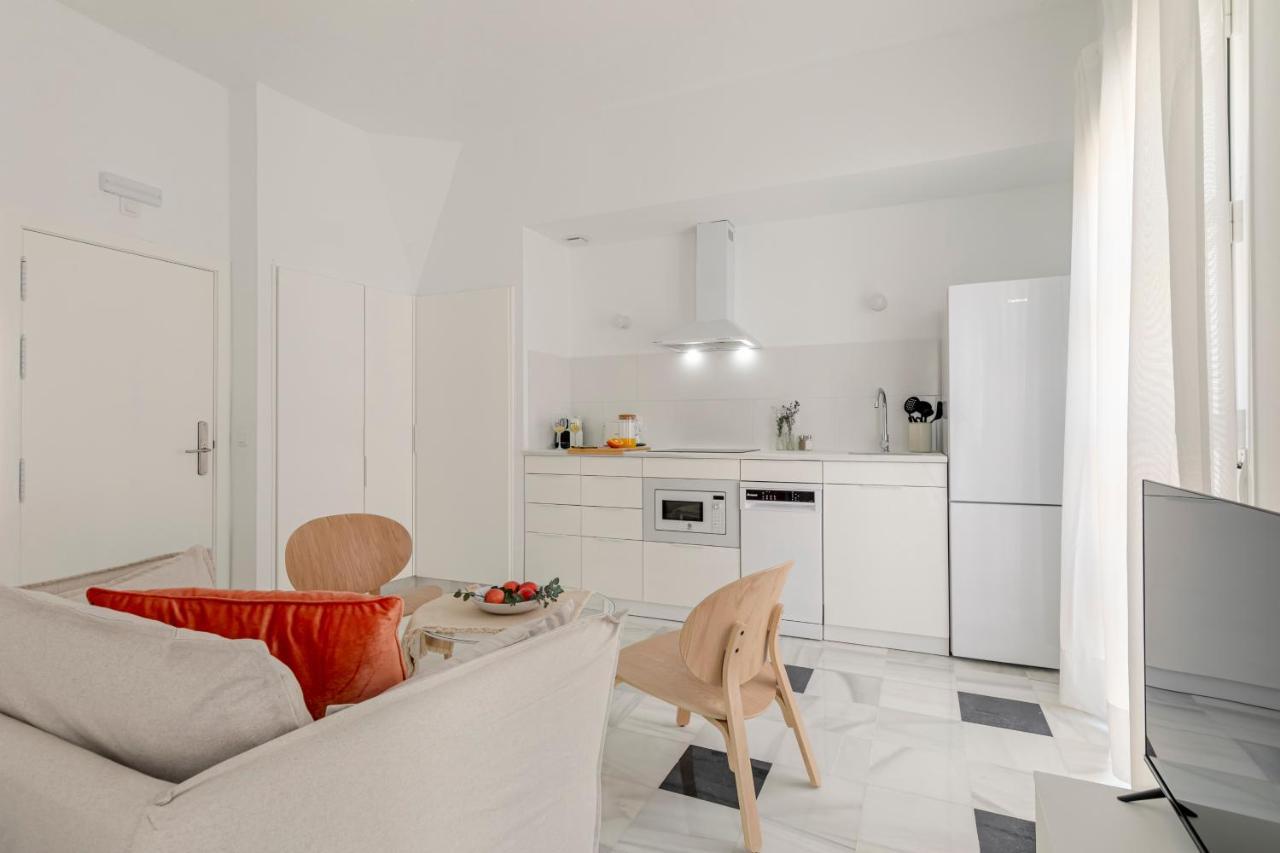 Aurora Terrace Apartments Севилья Экстерьер фото