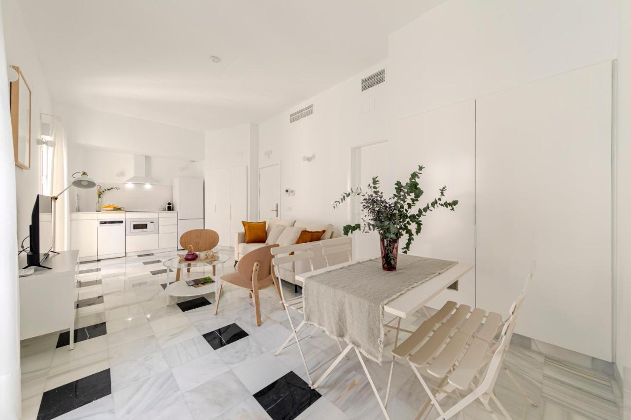 Aurora Terrace Apartments Севилья Экстерьер фото